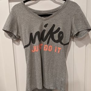 nike tee